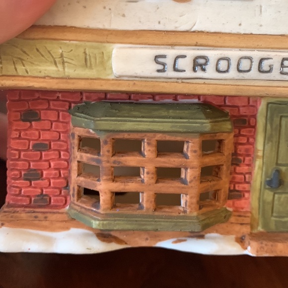 1986 Scrooge & Marley Dickens "A Christmas Carol" Dickens' Village Series - Picture 12 of 16